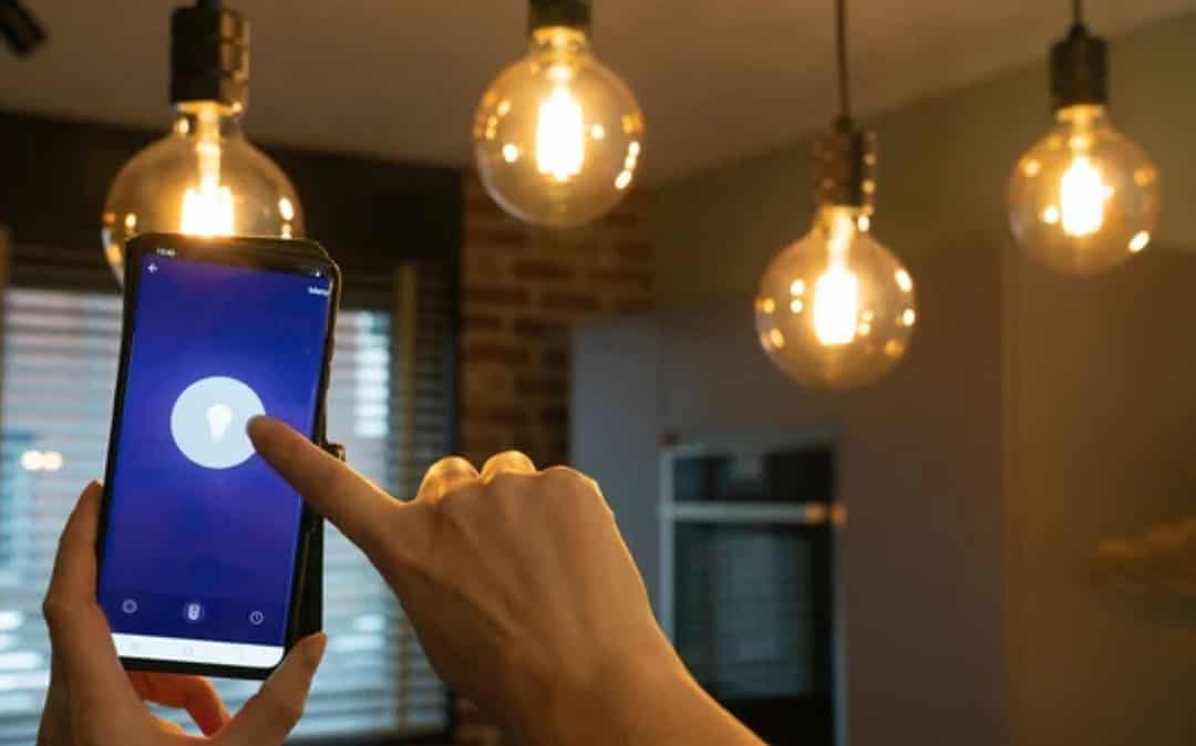 do you need smart plugs with smart lightbulb
